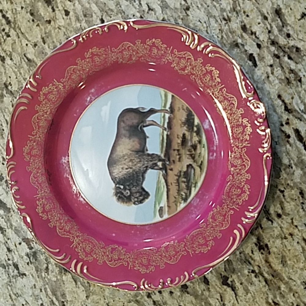 Vintage Buffalo/American Bison Plate A.A. Importing Co St. Louis MO Gold Gilded